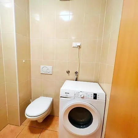 Apartment Orange
